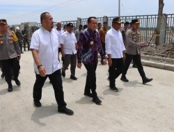 Kapolresta Deli Serdang Dampingi Waka Polda Sumut Saat Kunjungan Menteri PMK ke Stadion Utama Sport Centre Batangkuis