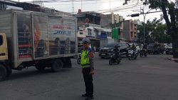 Satlantas Polrestabes Medan Melakukan Pengaturan Lalulintas Agar Nyaman Masyarakat Melintas